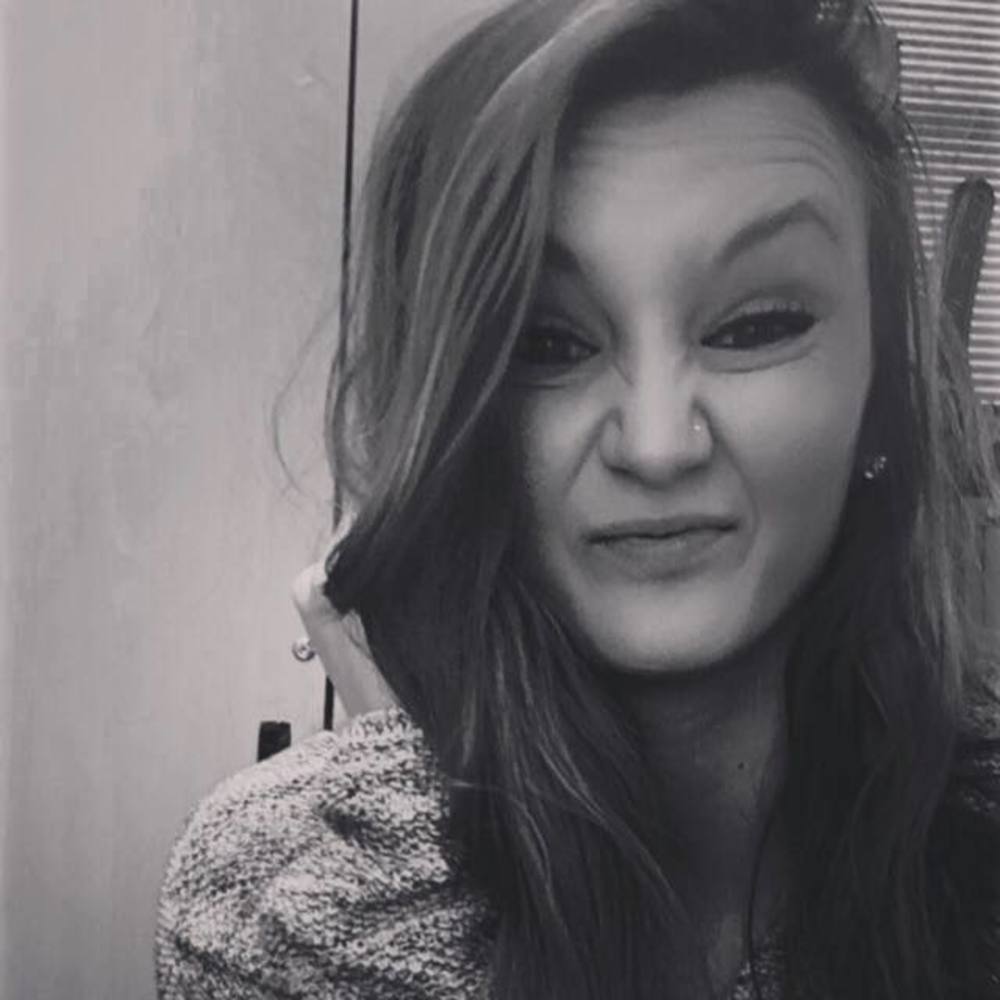 Meet your Posher, Melissa